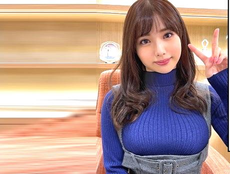 【素人】体のくねらせ方がエロい！白くてかわいいおっぱい大きい女の子！