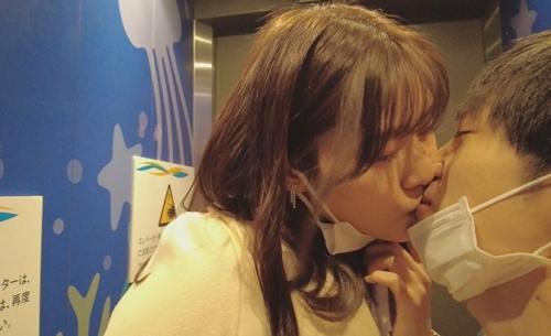 巨乳のエッチなお姉さん！「えぇー、本当に、ココで…男潮吹いちゃうの？」小悪魔焦らしで暴発寸前！