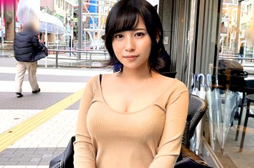 【素人】「このままホテルに行きませんか？」ボディランゲージは得意な顔立ちのはっきりしたハーフ系美少女とホテルへ！