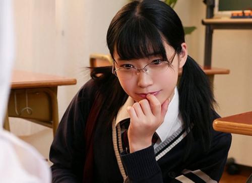 ムッツリな幼なじみのパンチラ誘惑！「キミおちんちん大きいね？」興奮で濡れ染みビッチョリのエロJK！【琴音華】