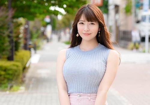 【マジックミラー号】エロい女子大生に声掛け！「イキ我慢何処まで耐えれますか？」牛乳を口に含んだ状態で耐えれれば賞金！