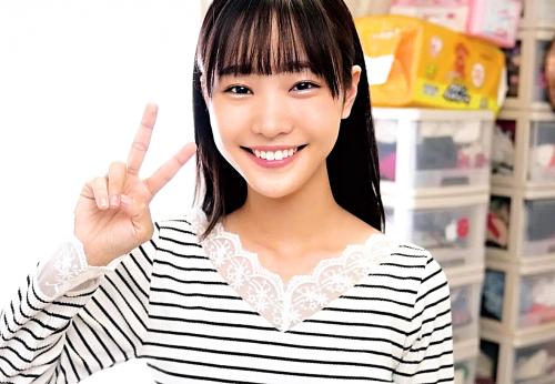 【素人】高学歴のロリ系JD少女がいい匂いのする一人暮らしのお部屋で筆下ろしで中出しまで！