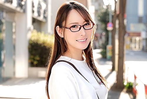 【素人】オタク丸出しのボッチ女子！「何でも言うこと聞きます…。」給料の殆どをガチャにつぎ込むソシャゲ腐女子！