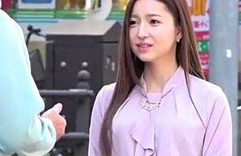 【マジックミラー号】美人奥さんに声掛け！「お若いですね？」唾液ダラダラ密着セックスで中出しまでしちゃった！