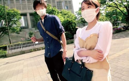 【素人企画】家族に興奮するわけないと言う二人が賞金をかけてHなミッションに挑戦！