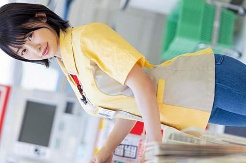 バイト先の人妻とNTR！「バレないようにしましょうね？」エロいカラダに旦那に内緒で中出ししまくる！【宮島めい】