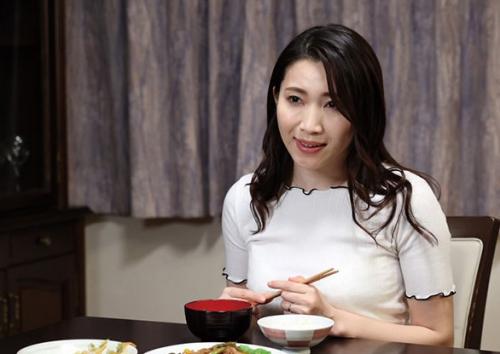 酒癖の悪い義理の弟面倒をみることになったのだが禁酒を破った弟に犯される兄嫁！【妃ひかり】