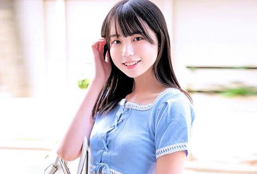 【素人】いやらしいキスで全身で興奮を感じる正統派美少女JD！