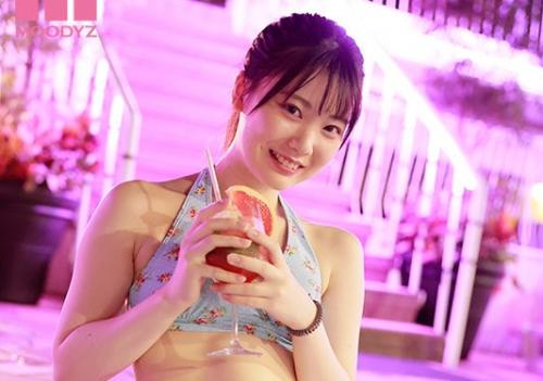 【美少女】お洒落な服着て、手を繋いで、美少女と初めてのお泊りデート！【石川澪】