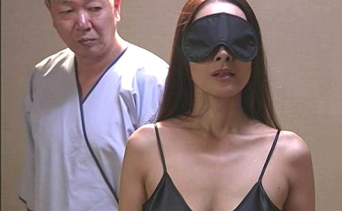 【ヘンリー塚本】妻が男とやっているのをのぞいて興奮する寝取られ趣味の男！