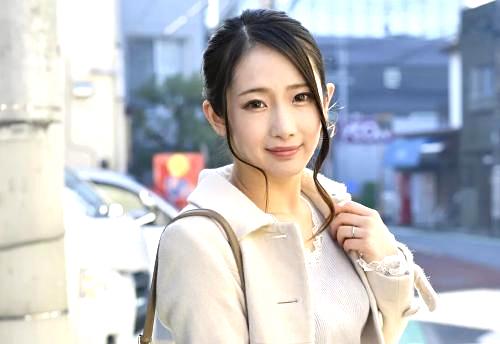 【素人】「旦那のオチンチンが小さくて…」清楚で美人妻は欲求不満の変態だった！