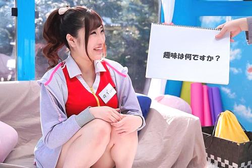 【マジックミラー号】巨乳JDチアリーダーに声掛け！「僕のおちんちんも応援してください！」プルンプルンと揺れるマシュマロ乳！