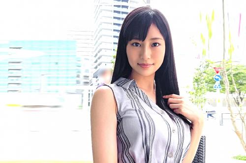 【素人】彼氏はいるけど遊びまくっている経験人数100人斬りのパイパンナースとホテルへ！