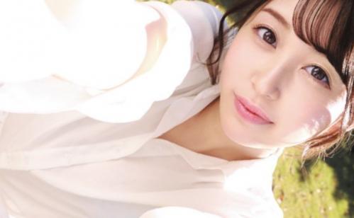 Gカップ美巨乳のZ世代のぐうかわ19歳がデビュー！【広瀬ひな】