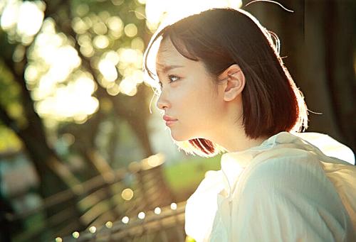 ロリ巨乳美少女を鬼突き！「気持ちぃぃ…ダメ‥‥イクッ！」色白Gカップ巨乳美少女をポルチオ鬼突き！【愛宝すず】