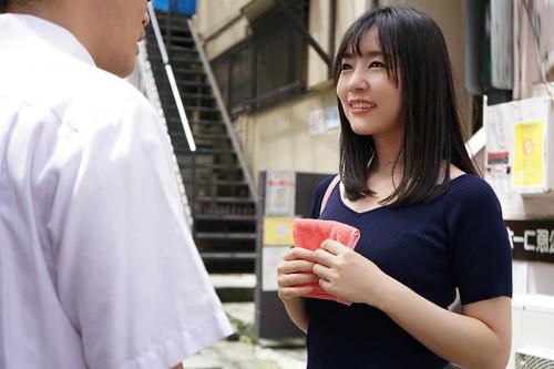 地味だった教え子がスケベな人妻になっていた！「センセイもっとして…・。」下品のメスに成長していたおまんこに中出しまで！【つぼみ】