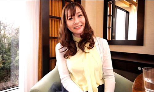【素人】38歳の人妻に声掛け！「ご無沙汰だったので…。」元モデルのエロいカラダが潮吹きまくって中出しまで！