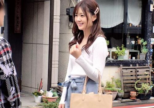 【人妻ナンパ】「ちょっとお時間いいですか？」美人奥様は若いオチンチンに興味津津！