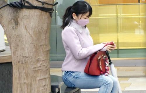 【素人】SNSでDMを送ってきた欲求不満な爆乳三十路妻と待ち合わせしてホテルへ！