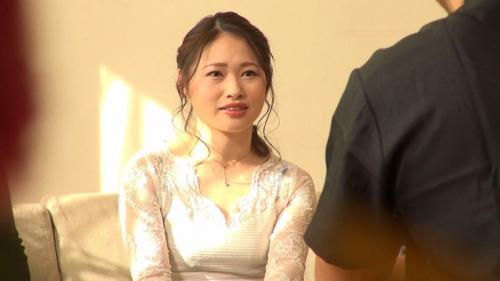 【人妻NTR】「本当にあそこの中から指圧するんですか？」旦那が仕組んで妻に内緒で産後マッサージと称してポルチオ開発 ！