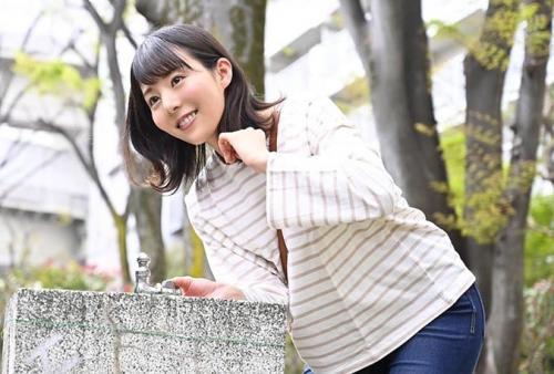 【現役カフェ店員】「もっとHを知りたいんです…」アラサー前にオマンコ開発を望むお姉さん！
