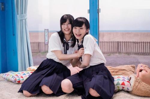 【マジックミラー号】「くすぐったいから気持ちいい」に変わっていく田舎の初な夏服女子校生！