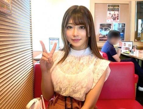 【素人】デザイナーのお仕事をしている彼女をマッチアプリで引っかけてホテルへ！