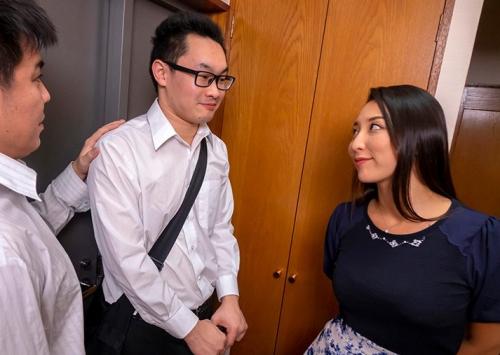 受験で上京してきた甥「もう我慢できない…。」巨乳の叔母のカラダを堪能しまくった！【本真ゆり】