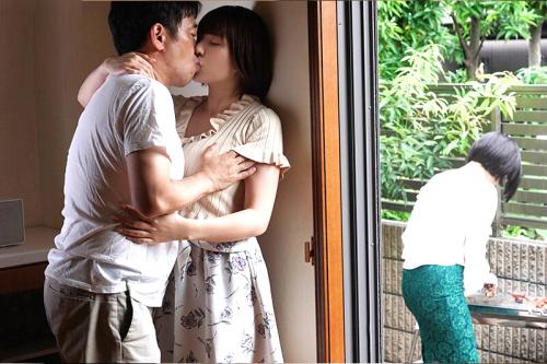 妻の後輩と浮気！「ダメだとわかっているんだが…。」妻がよく面倒を見ている同僚との不倫エッチ！【汐世】