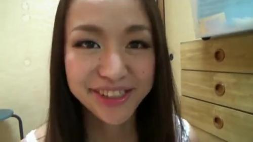 エッチ大好き可愛いお姉さんが気持ちいいテクニック披露してお口に全部発射して全部ごっくん