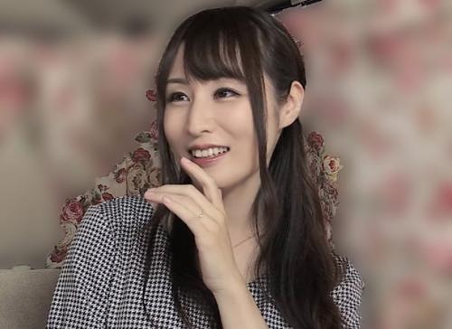 【素人/熟女】セレブな美熟女を言葉巧みにたぶらかしてまたを開かせる！後はひたすらパコるだけ！