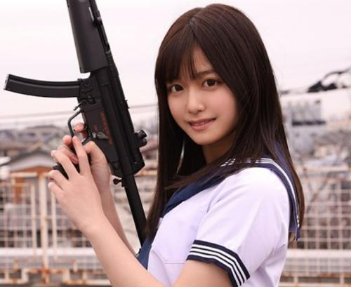 【奏音かのん】1000年に1人の美少女にそっくり！？各レビューサイトでも噂になっていたあの美少女が、遂に激似作品初登場！