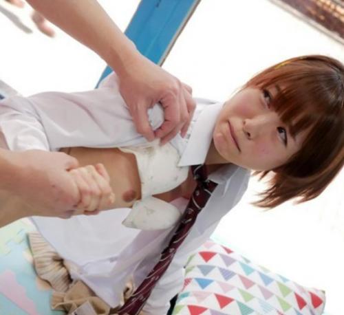 【MM号】田舎から東京観光をしている修学旅行生をナンパ！エッチな質問やチ○コ測定などをして…