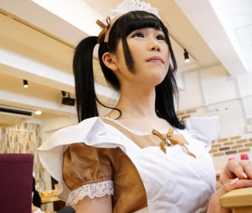 イチゴの国からやってきた永遠の17才！？プロ意識が高く中々本来の姿を見せなかったが店に通い詰め何とか外で会うことに成功！