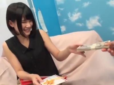ゆりこちゃん18歳。賞金を受け取り声我慢ゲームに参加するが我慢どころか大絶叫アクメｗ
