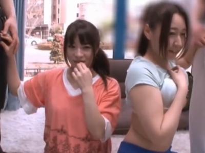 【マジックミラー号/素人ナンパ企画】『ママさんバレー帰りの人妻は最高ｗ』スポーツ系の若妻にHなストレッチからフェラｗ