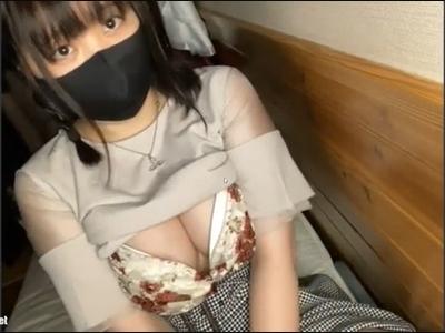 【ライブチャット】『顔もおっぱいも最高ｗ』神乳の痴女JDが爆乳おっぱいでリスナーを誘惑するエロ生配信！最後は乳首ポロリ！