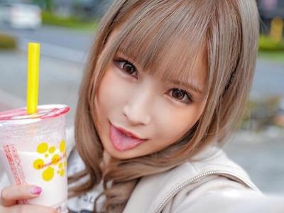 【マジックミラー号/素人ナンパ企画】『彼氏いるけどいいよ♪』SNS映え大好きのJDの承認欲求につけこみNTRセックス！