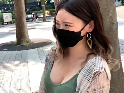 【素人ナンパ企画】『童貞大好きギャルに童貞を紹介ｗ』Fカップの痴女のギャルのショップ店員が熟練男優と童貞と3Pセックスｗ