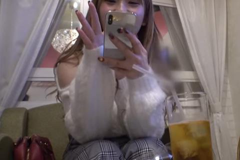性的サービスは禁止のレンタル彼女を口説き落としてヤリまくる