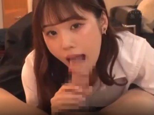 スレンダーなS級美少女が手コキで大量射精させる！！