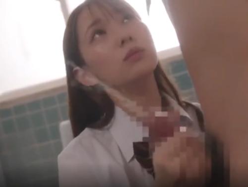 ギャル系の小悪魔女子高生に手や口で責められてイカされました。