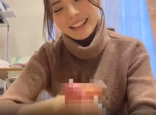 激カワお姉さんがフェラ手コキで大量射精させるｗｗ