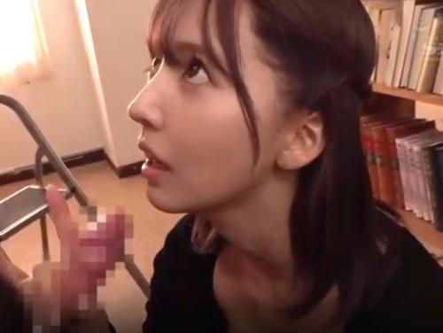 激美形のお姉さんが手や口でシコシコしてイカせる動画が神ｗ