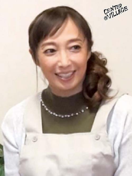 【おばさんレンタル】見かけによらず肉便器なマダム、「そこっ！そこっ！」ポルチオにチンポが当たるたびに、しゃがれた声を絞り出す