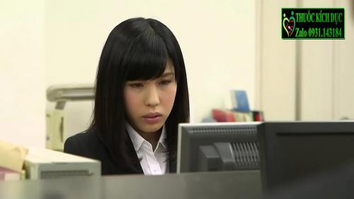 【女性社員】真面目なOLも頭の中は淫らな妄想ばかり... 憧れのイケメン上司に犯されピチピチの肉体を弄ばれる