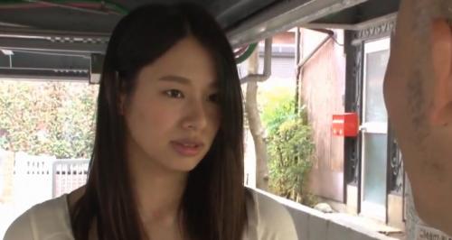 春菜はな《人妻NTR》朝ゴミ出しで会う近所のノーブラ嫁を痴漢して、ハメ犯す
