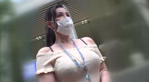 【人妻ナンパ】結婚9年目の35歳の巨乳人妻をゲット!バイブでオマンコ辺りを刺激すると濡れまくり!