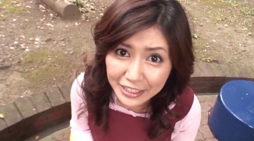 【人妻ナンパ】「ちょっと‥ここではまずいです」美人な人妻をゲット!自宅に押しかけバイブで発情させて激しいセックスで絶頂イキ!