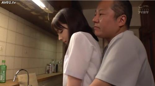 【楓カレン】むちゃむちゃカワイイ娘がブサイクな変態義父にねちねちと触られる